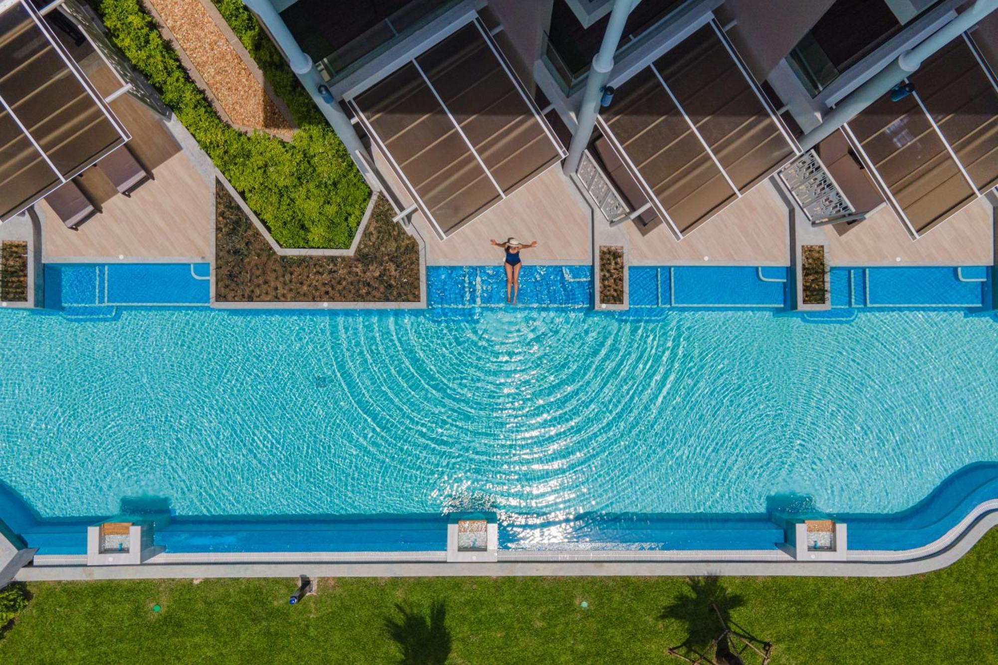 The Sands Khao Lak By Katathani - Sha Extra Plus Zewnętrze zdjęcie Aerial view of a swimming pool